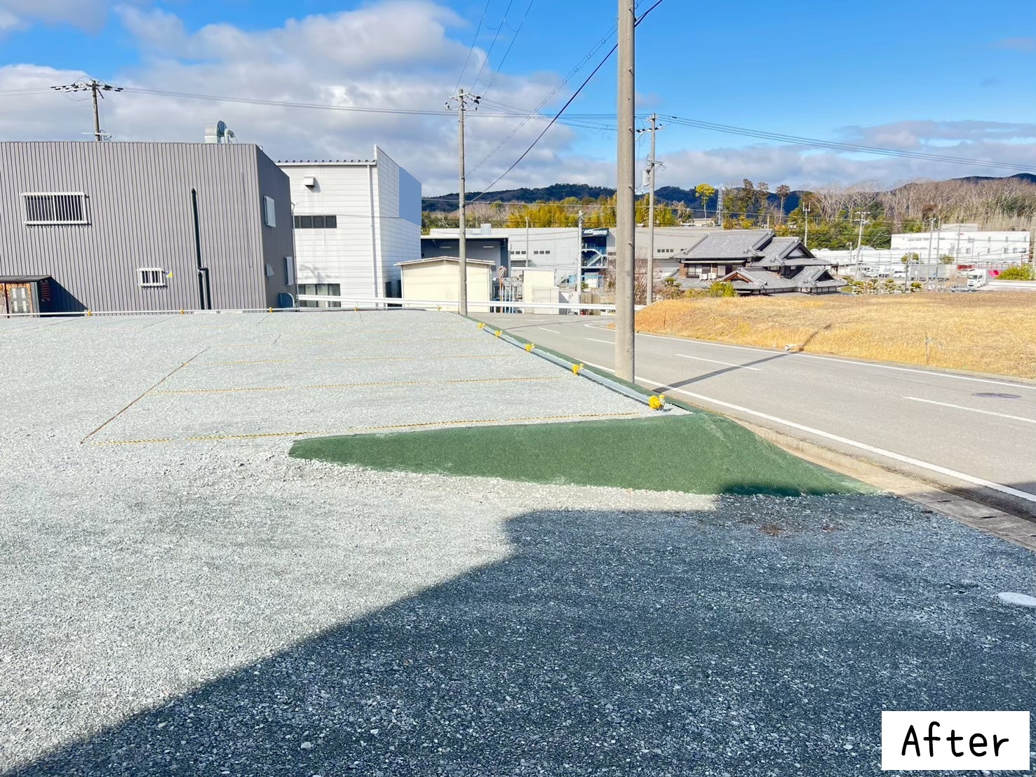 砂利敷と防草シート施工で駐車場に整備10